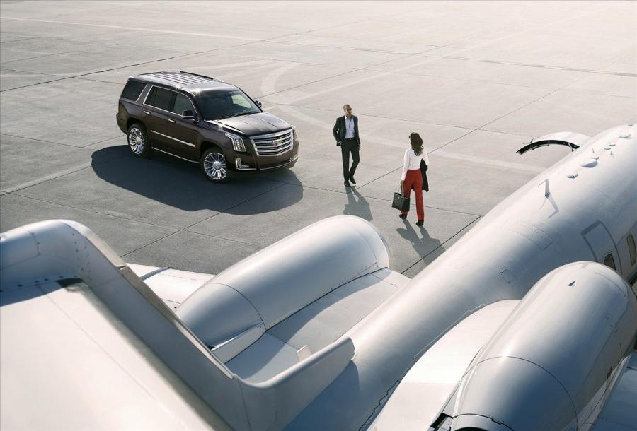  Cadillac Escalade Platinum 2015 года  (фото 2 из 11)